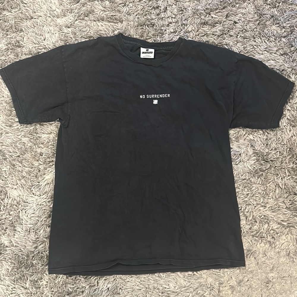 Undefeated tee, large, fits medium